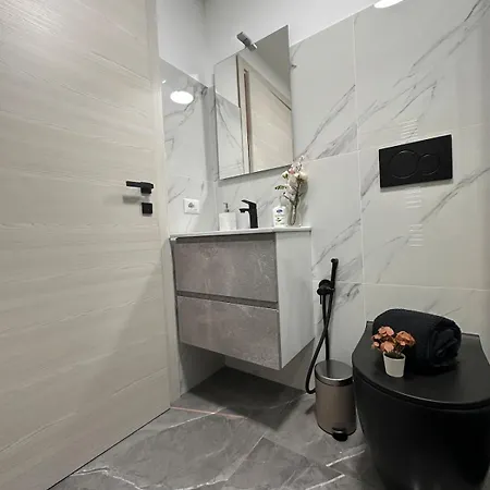 Luxury Oasis In Duomo ميلان