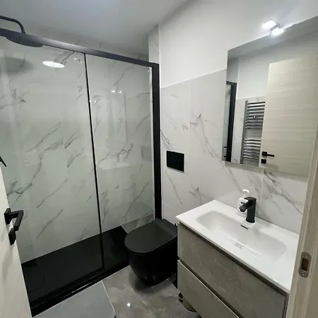 Luxury Oasis In Duomo ميلان