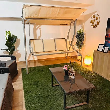 Luxury Oasis In Duomo شقة *